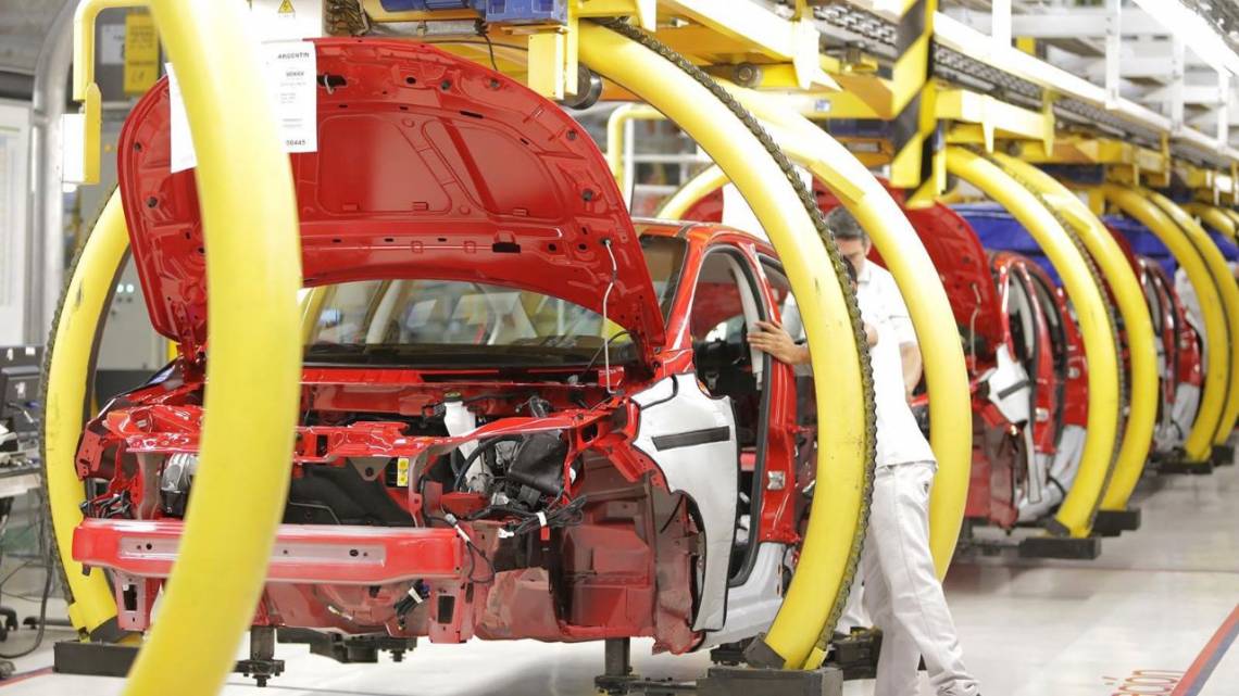 Produce autos en Argentina y ahora también su propia energía