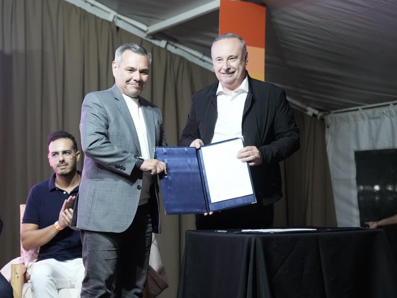 Es de Córdoba y apuesta a ser la primera ciudad con 100% de energía limpia