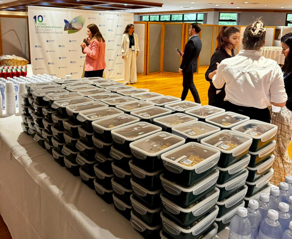 Las viandas salen ahora con un packaging trazable y reutilizable