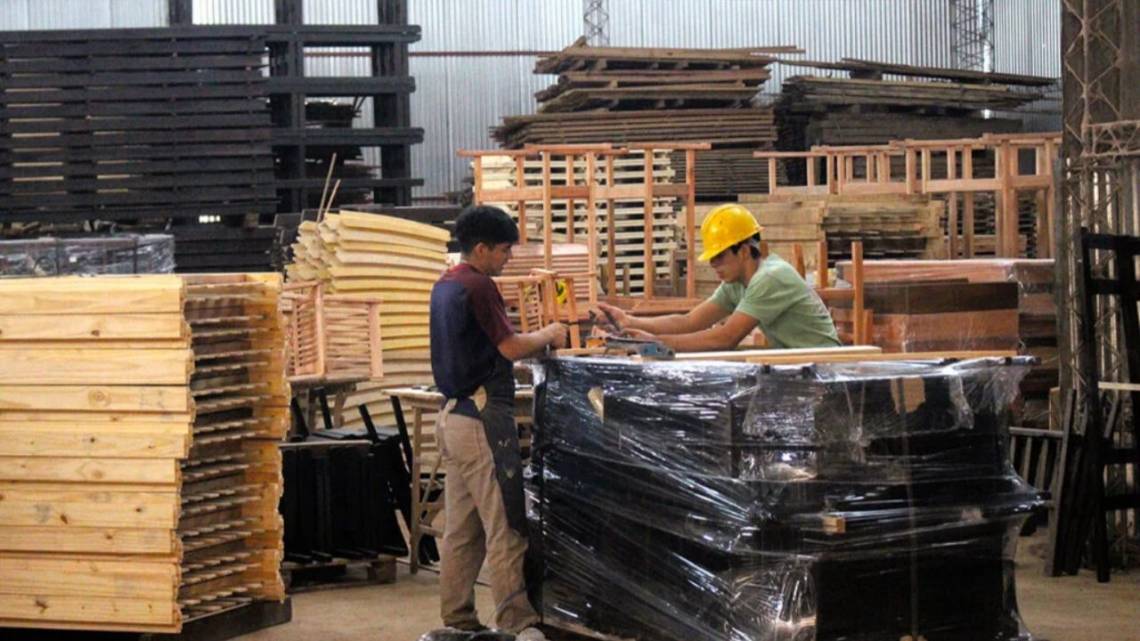 Un grupo de pymes venden madera, pero además cuentan su historia