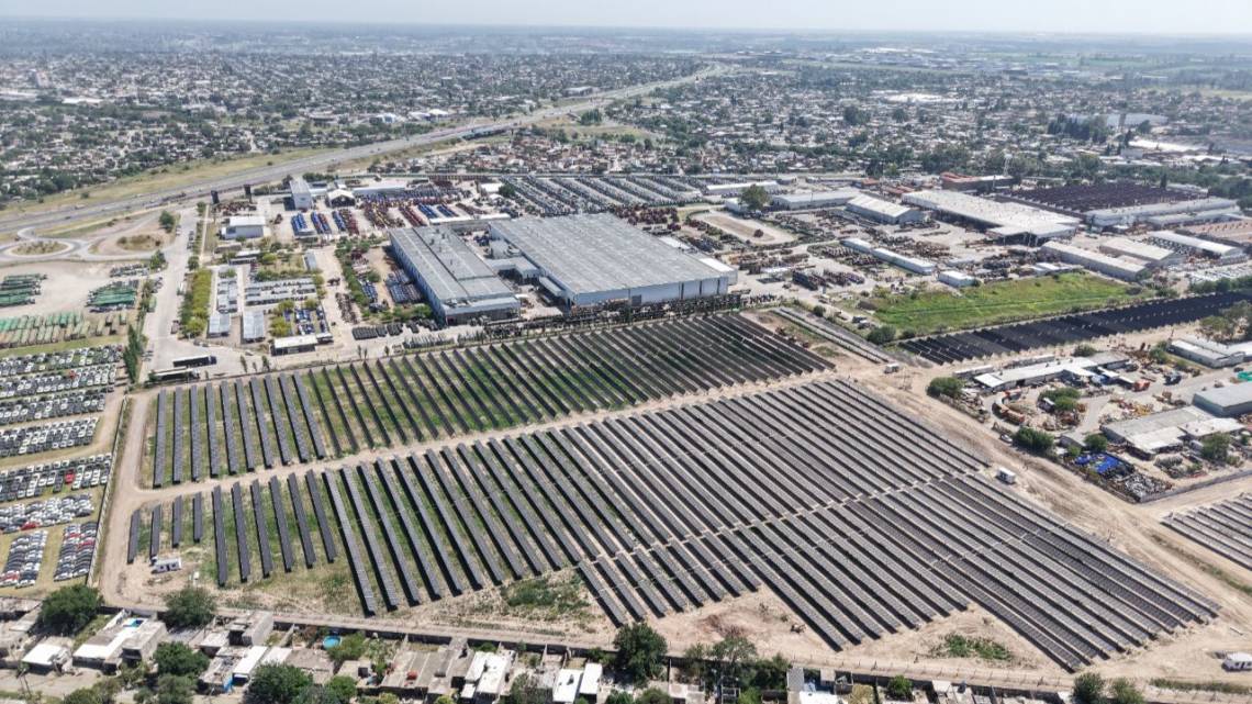 Automotriz con planta en Córdoba puso en marcha su parque solar