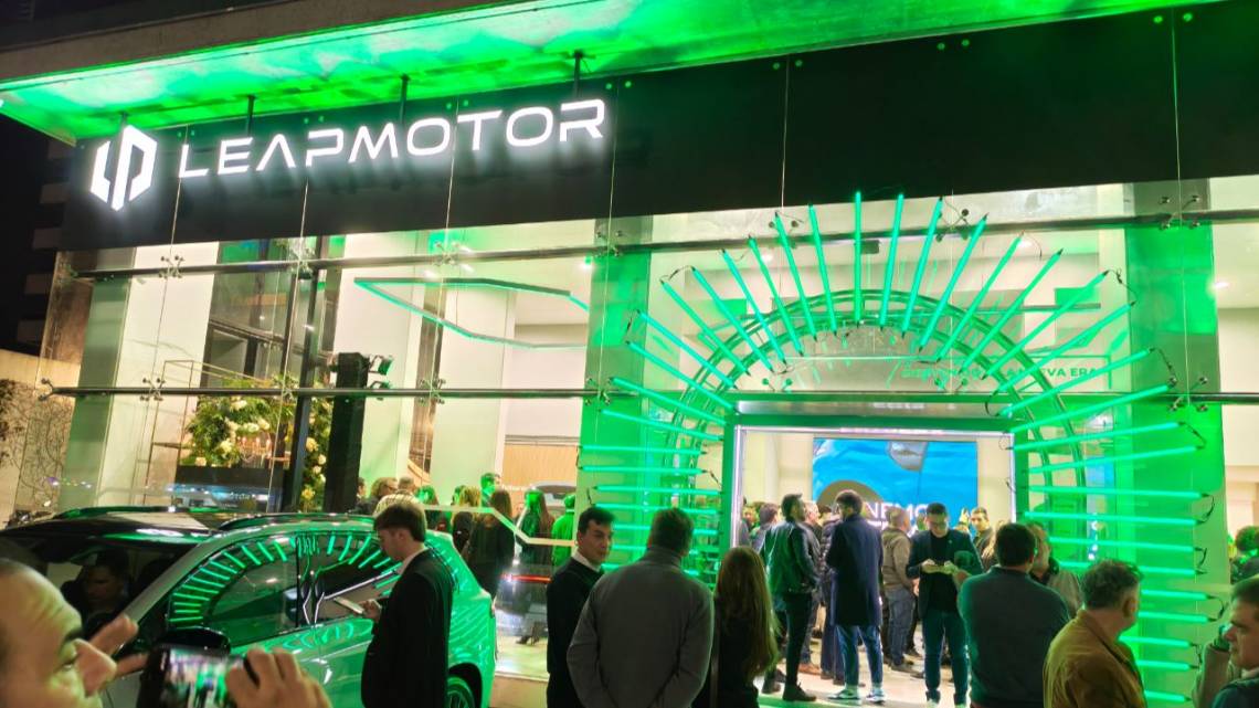 Leapmotor desembarcó en Rosario con sus ultrahíbridos de alta tecnología