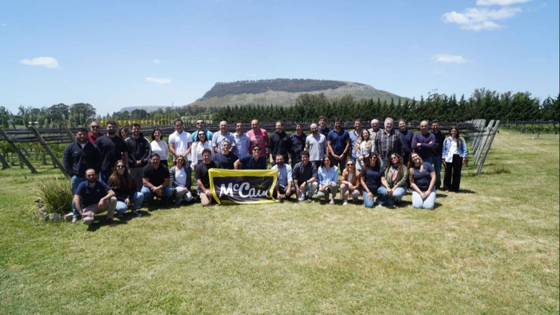 Dos grandes de la alimentación premian a productores que cuidan el suelo