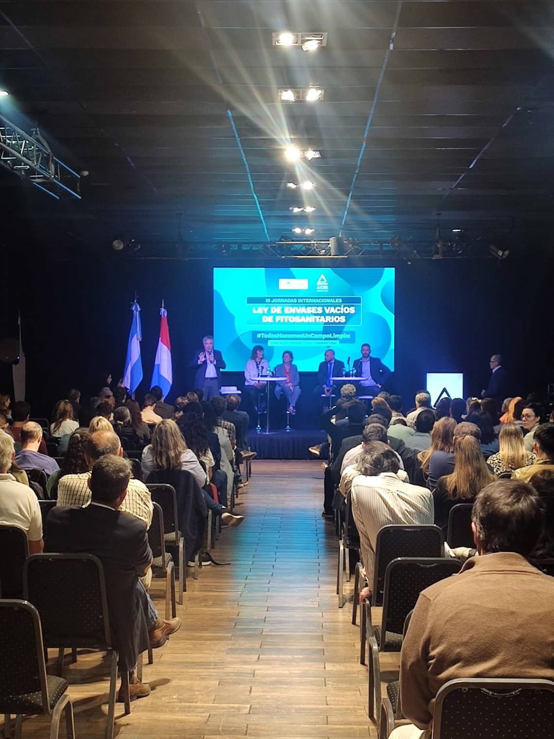 Las III Jornadas Internacionales de Campo Limpio y Aidis se realizó en Rosario.