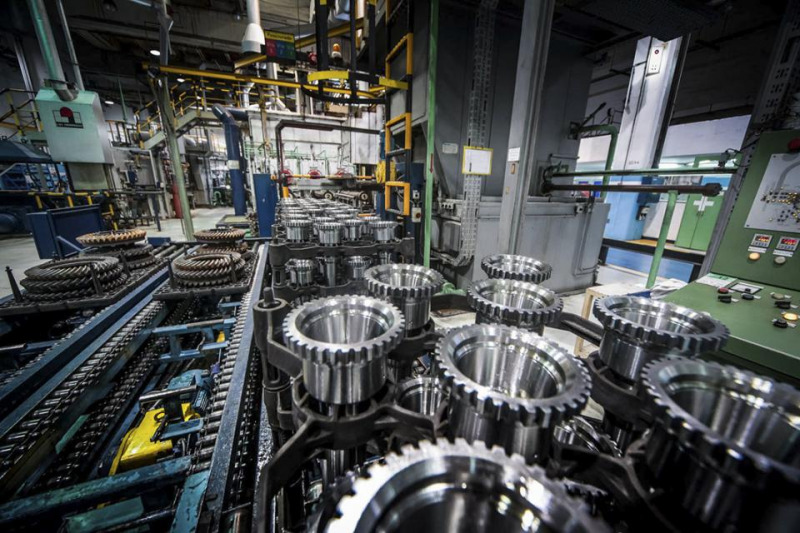 Una multi de electrodomésticos se pone en modo limpio y apaga sus emisiones