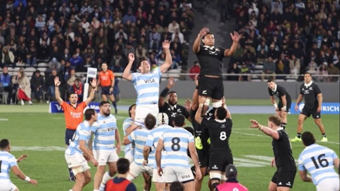 Biocombustibles iluminaron el intenso partido de Los Pumas en Córdoba