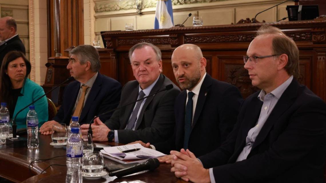 Santa Fe busca plata para usar mejor la energía en hospitales y escuelas