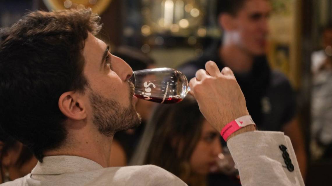 Una noche para descubrir más de 50 vinos orgánicos en Buenos Aires