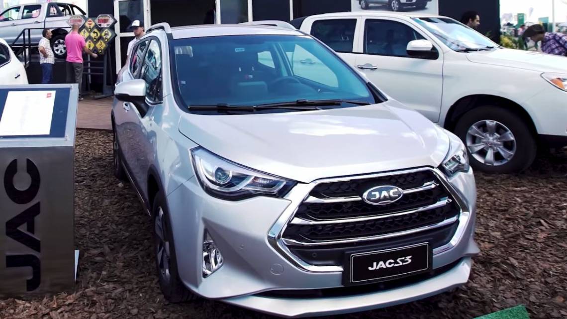 Una automotriz china hace temporada en la Costa Atlántica con eléctricos e híbridos