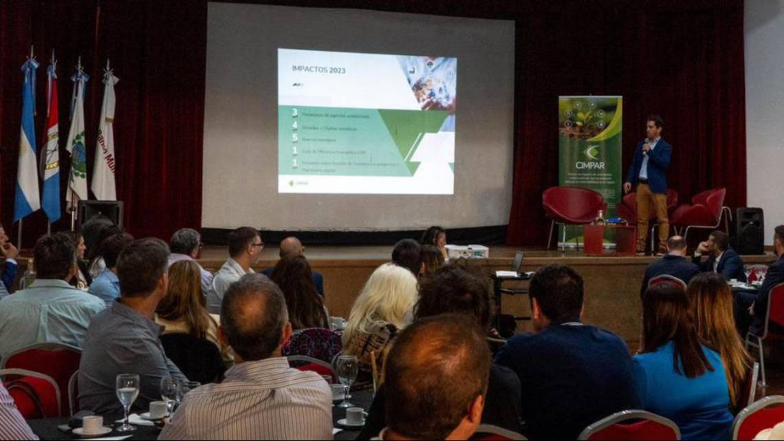 Agenda verde: Desayuno ambiental y gestión de huella hídrica