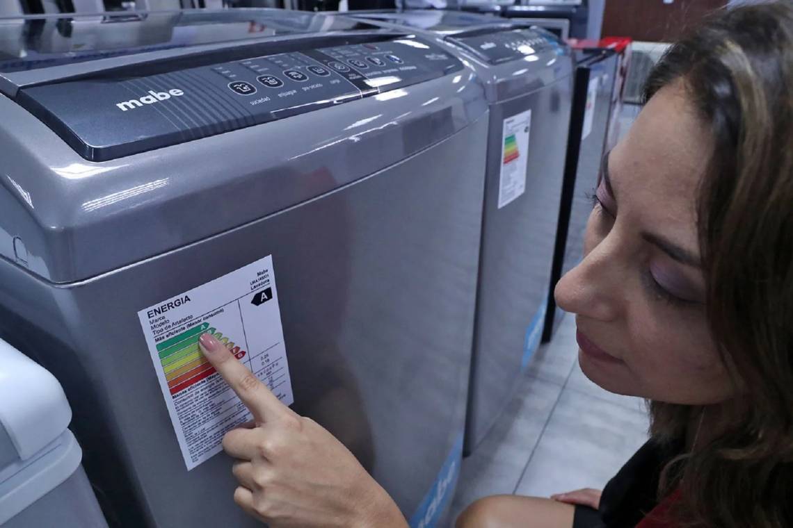 Cómo es el crédito a dos años para comprar equipos que ahorren energía