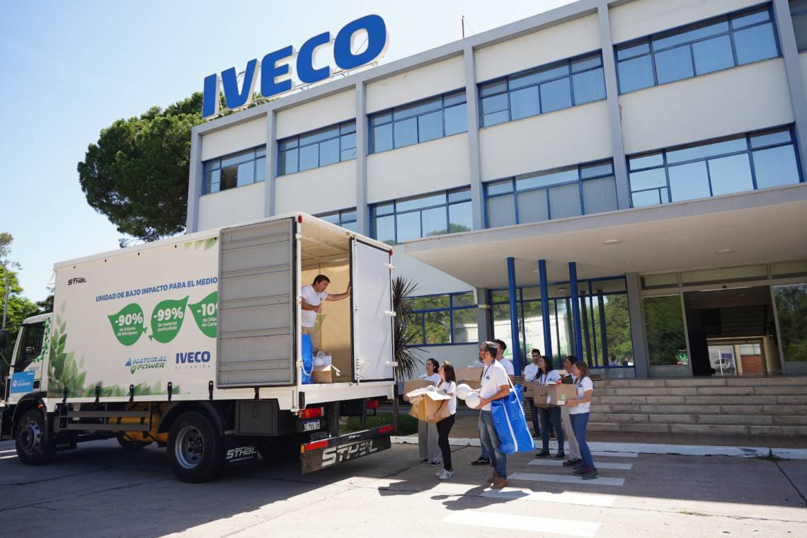 Reconocida marca de camiones transforma residuos industriales en piezas para sus vehículos