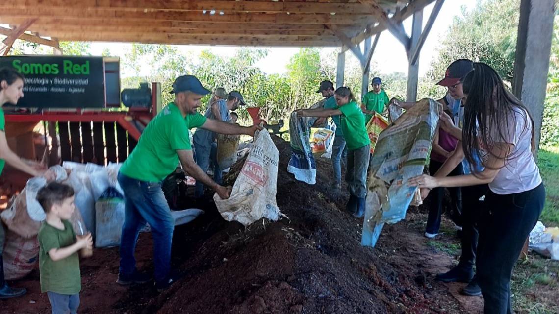 Crearon una biofábrica que elabora insumos con residuos agroforestales